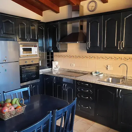 车斯塔度假屋 *