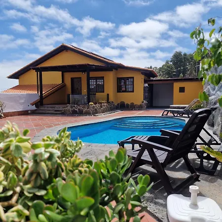 车斯塔度假屋 度假居 *